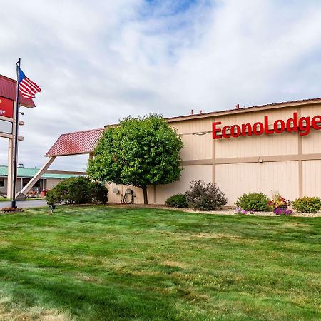 Econo Lodge Miles City Exterior photo