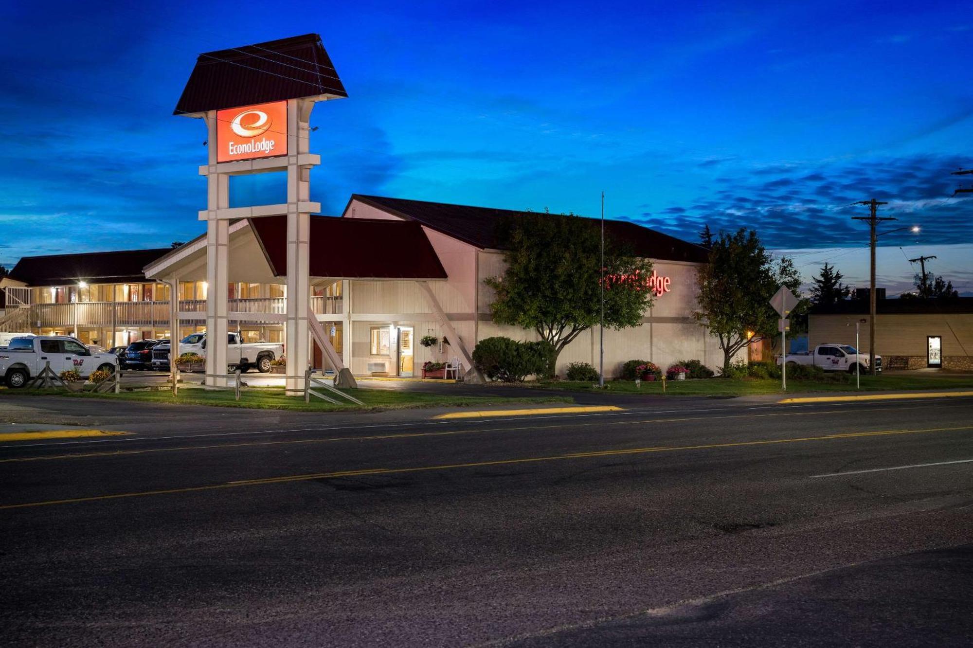 Econo Lodge Miles City Exterior photo