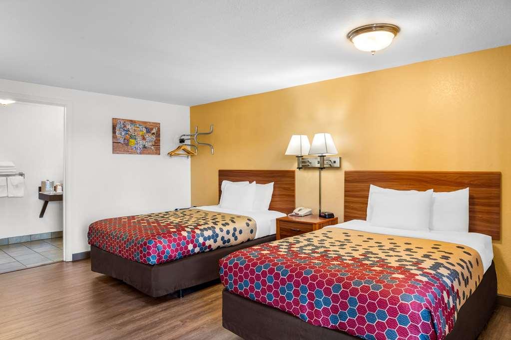 Econo Lodge Miles City Room photo