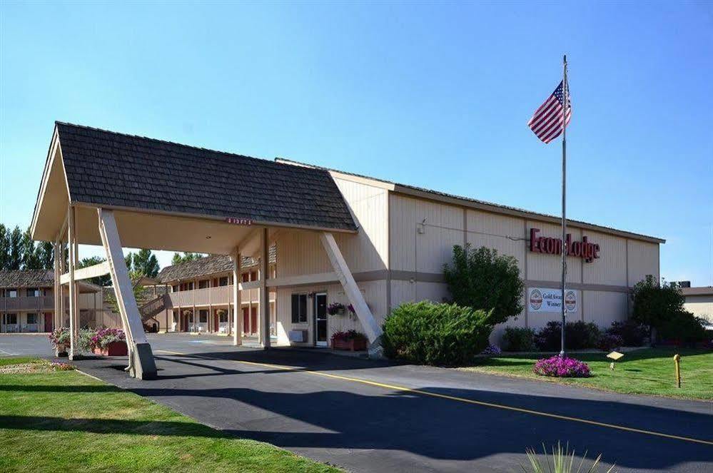 Econo Lodge Miles City Exterior photo