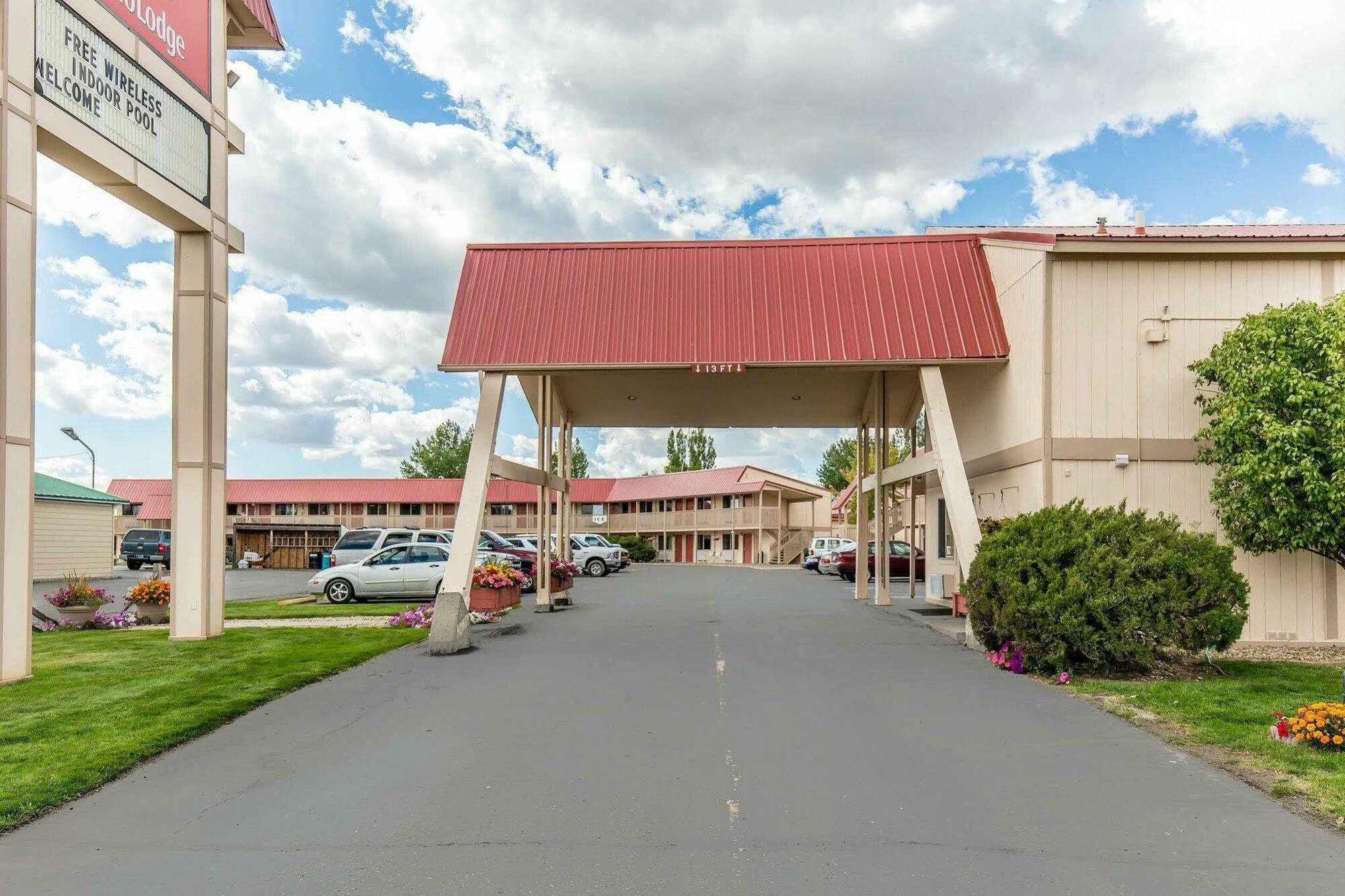 Econo Lodge Miles City Exterior photo