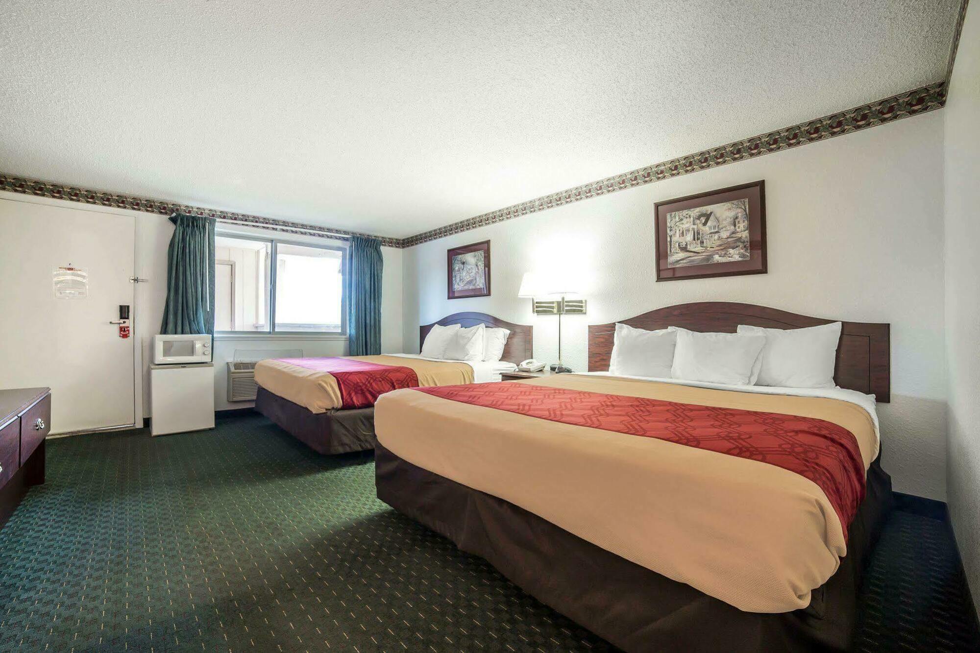 Econo Lodge Miles City Exterior photo